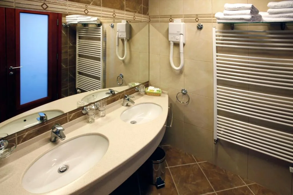 Hotel Savus — 3