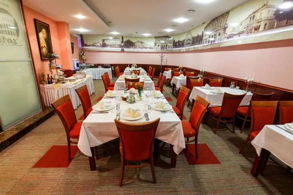 Hotel Savus — 4