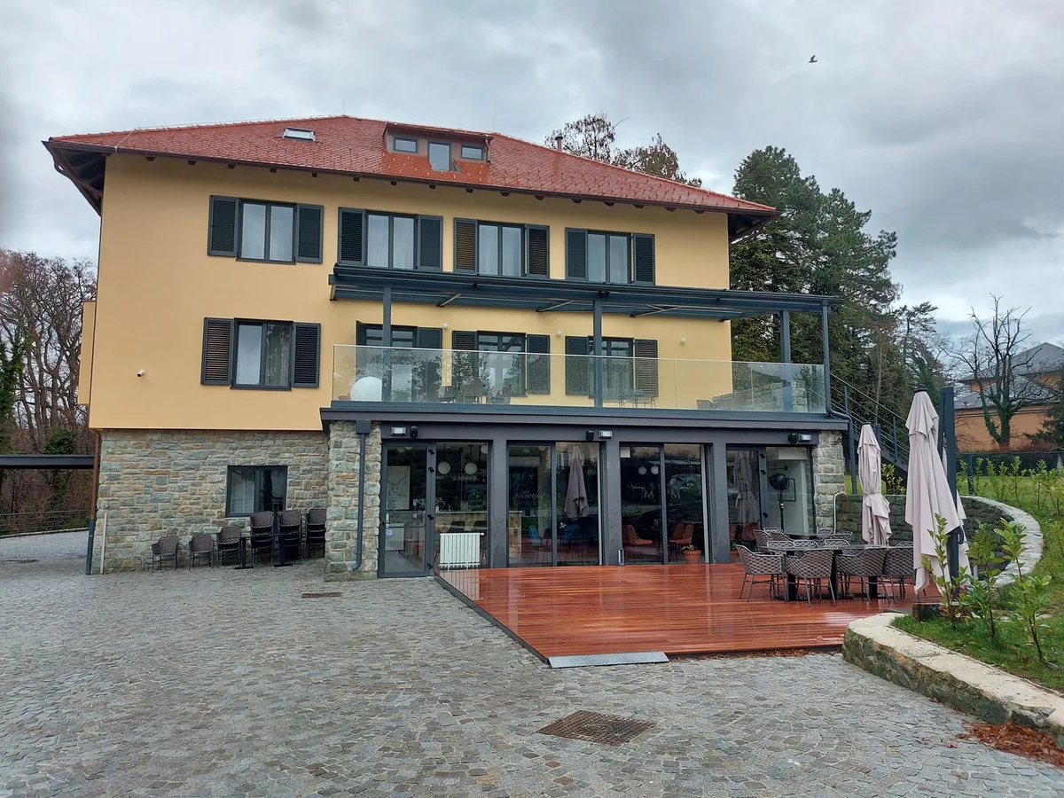 Hotel Republika — 2