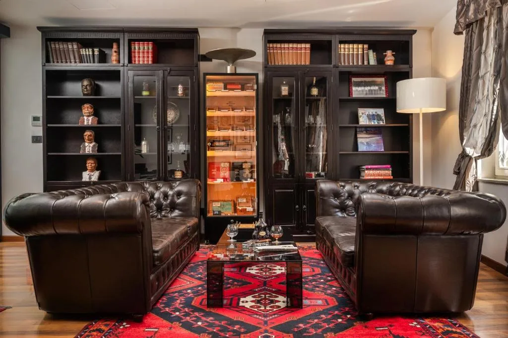 Marmont Heritage Hotel — 4