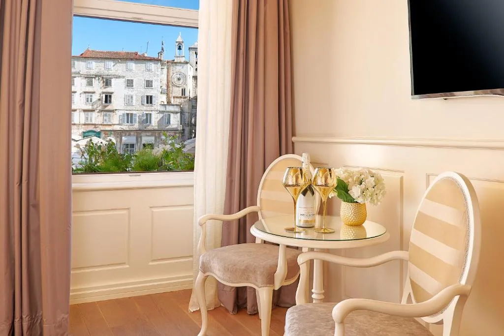 Piazza Heritage Hotel — 5