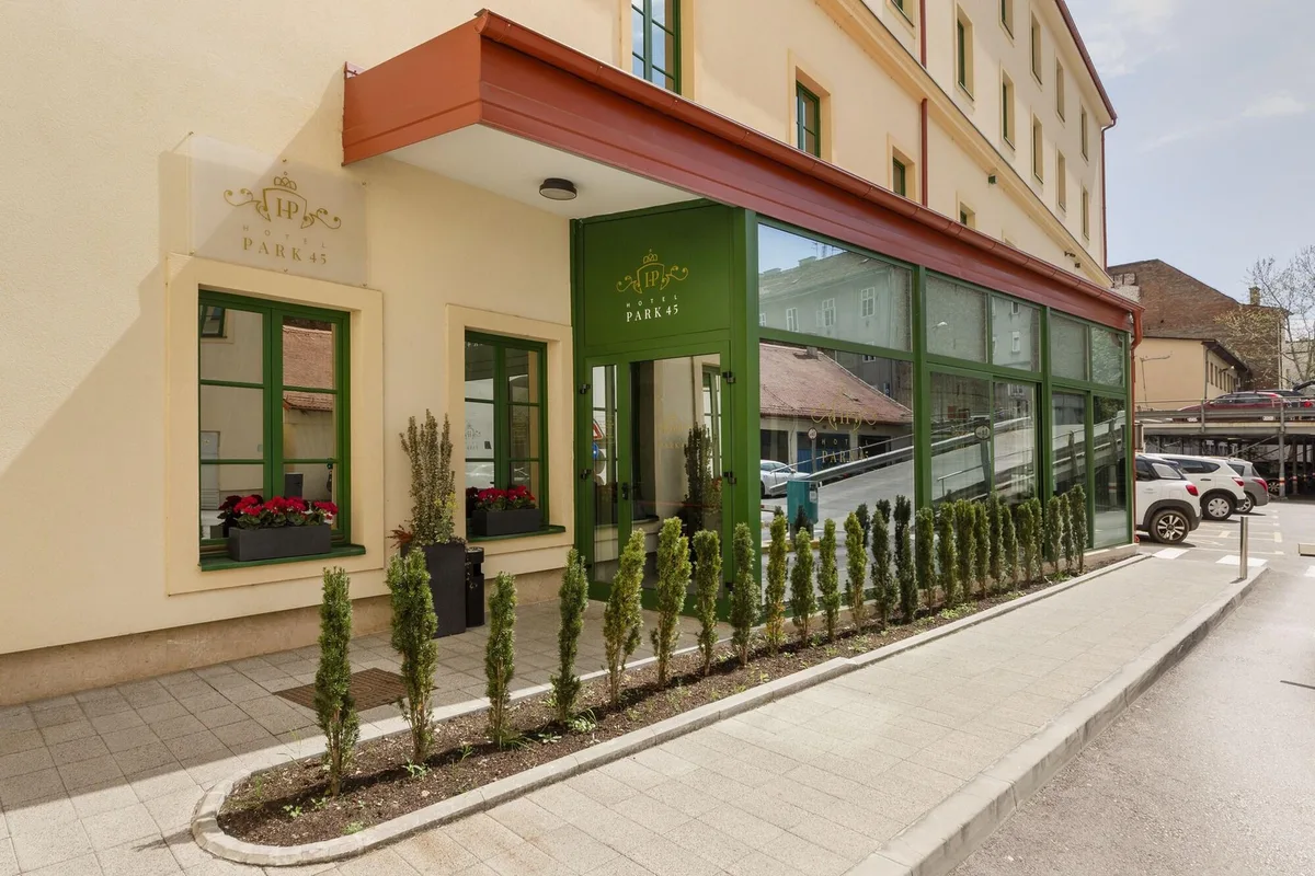 Hotel Park 45 — 5