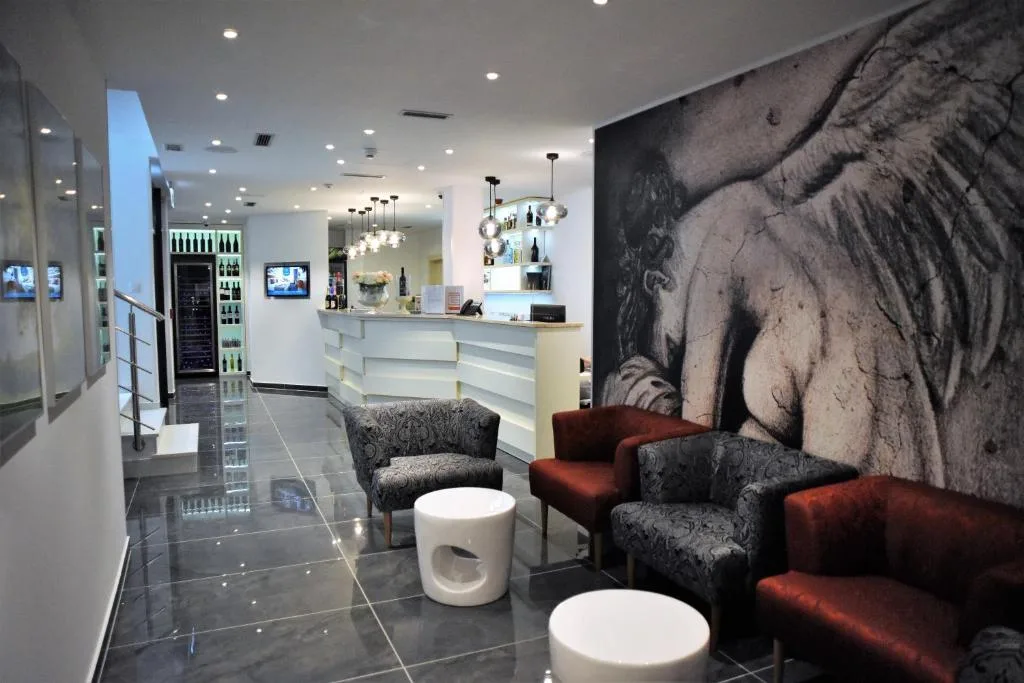 Hotel Santiny — 3