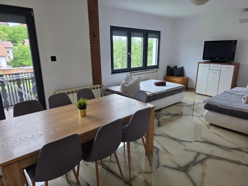 Apartman Max — 2