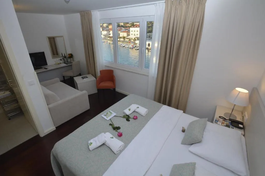 Hotel Borovnik — 2