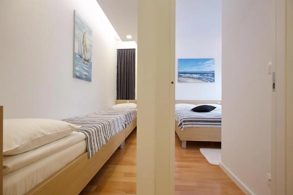 Dream Hotel — 2