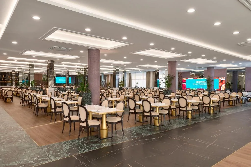 Hotel Olympia Sky — 2