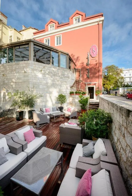 Bastion Heritage Hotel — 3