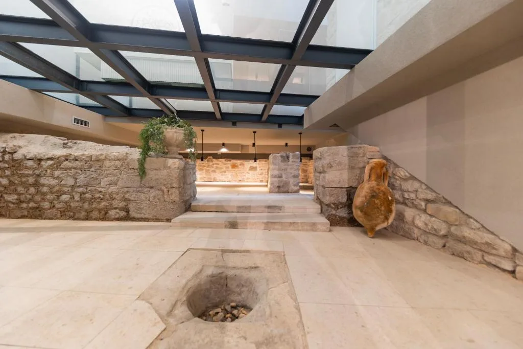 Hidden Tree Heritage Hotel — 3