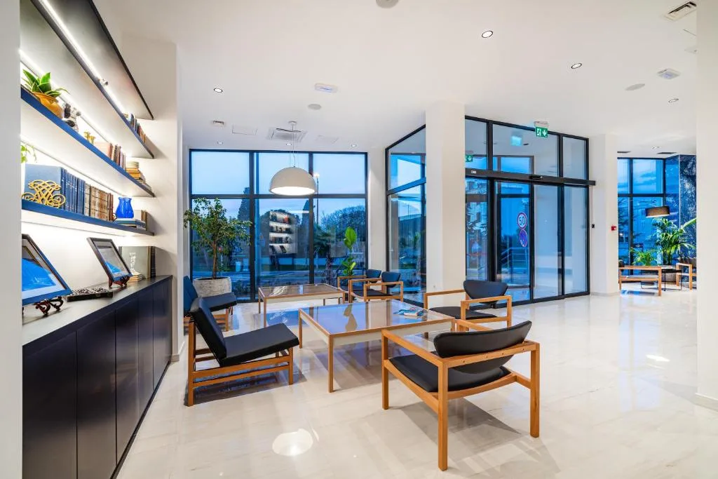 Miramare Hotel — 3