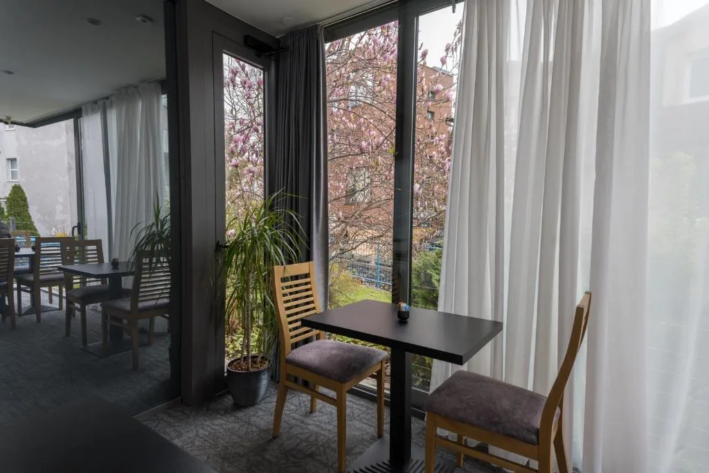 Hotel Jarun — 4
