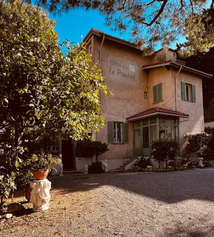 Hotel Le Ponteil
