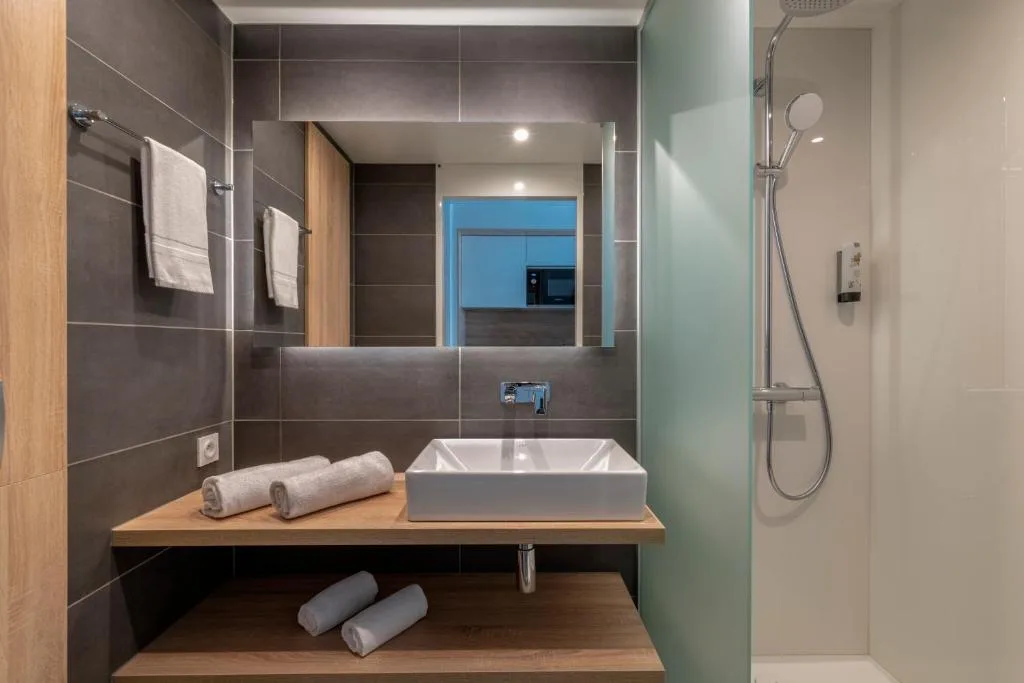 Lagrange Apart'Hôtel Antibes Olympie — 3