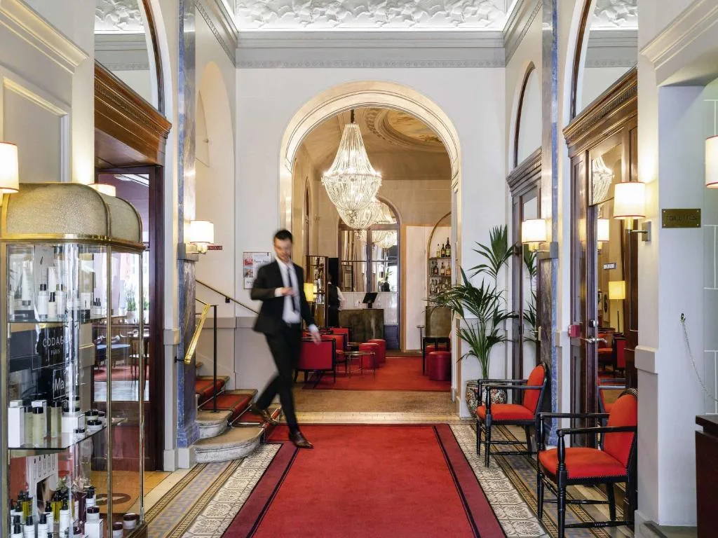 Carlton Hotel Lyon - MGallery Collection — 4