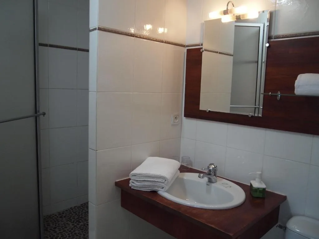 Hotel Colbert — 3