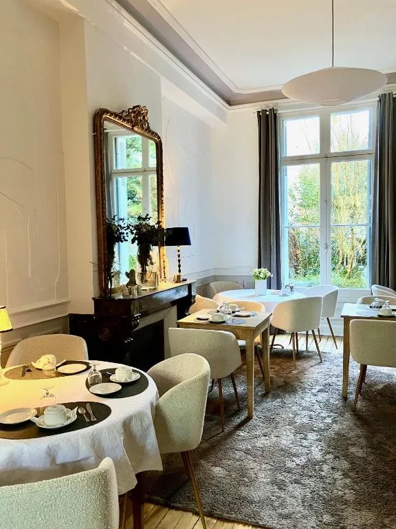 Hotel Val De Loire