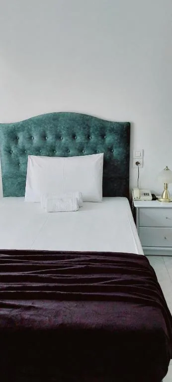CELEBRITY Hotel — 5