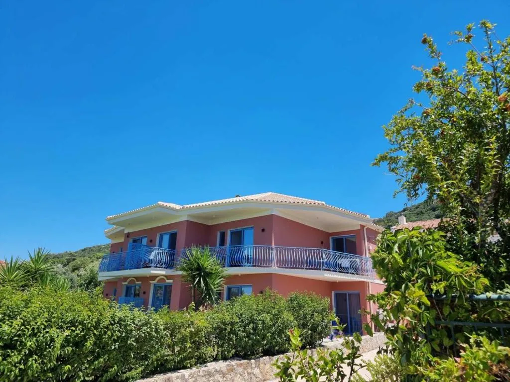 Julietta Suites — 5