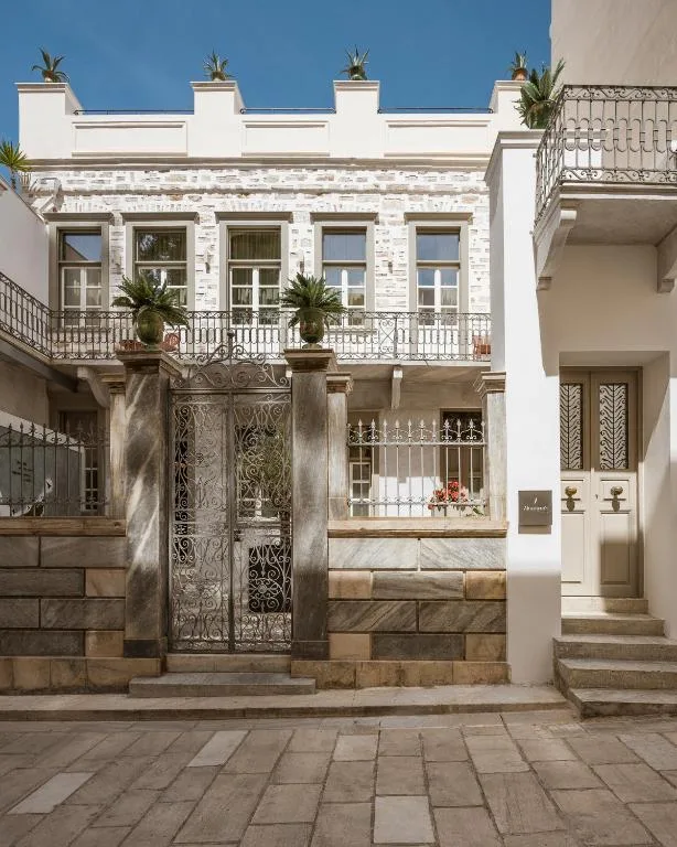 Alma Syros — 1