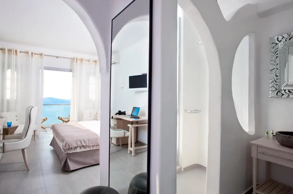 Belvedere Suites — 4