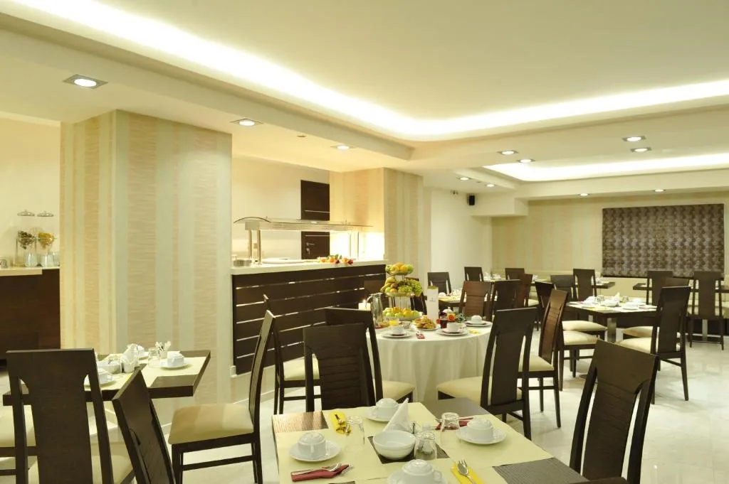 Europa Hotel — 4