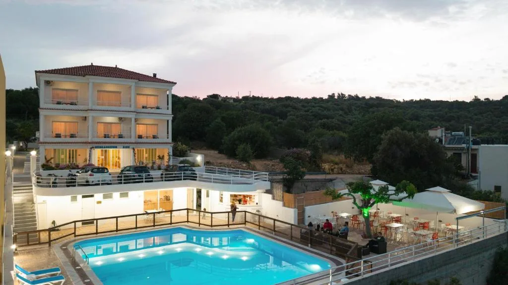 CHIOS HOTEL — 4