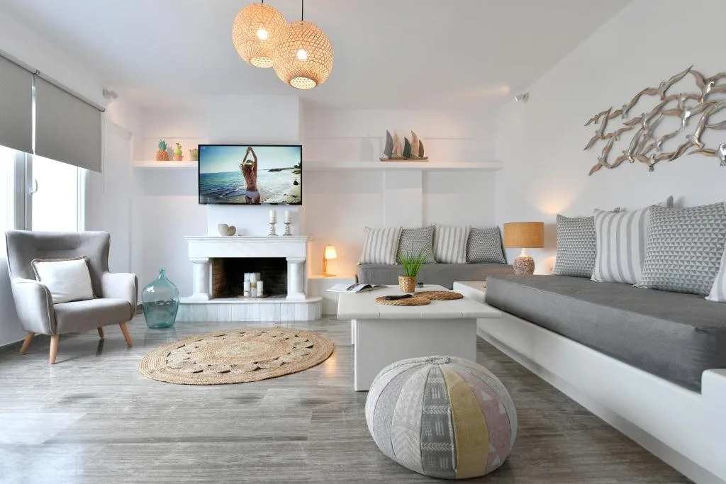 Ammos Luxury Rooms & Home — 5