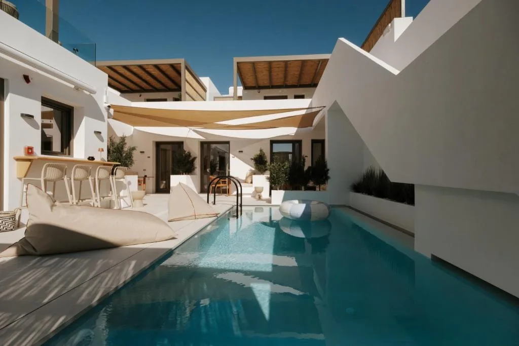 The Lofts Paros Executive Suites