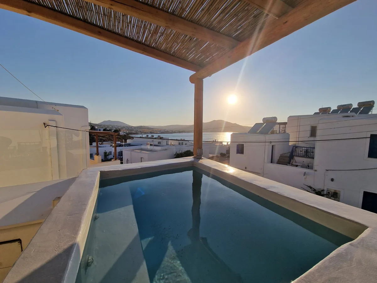 Ammos Luxury Rooms & Home — 1