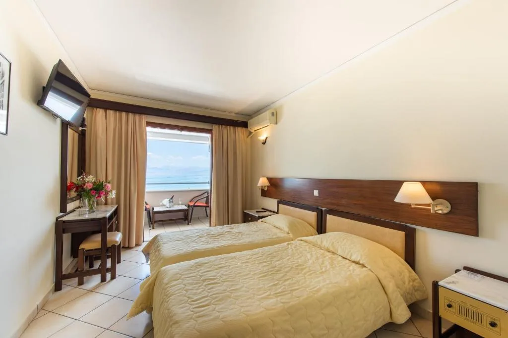 Aphrodite Beach Hotel Corfu — 3