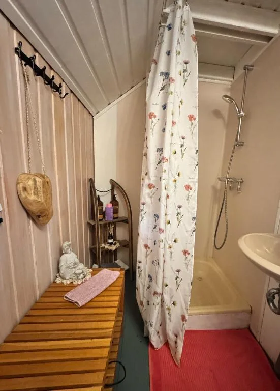 Bard Cottage — 3