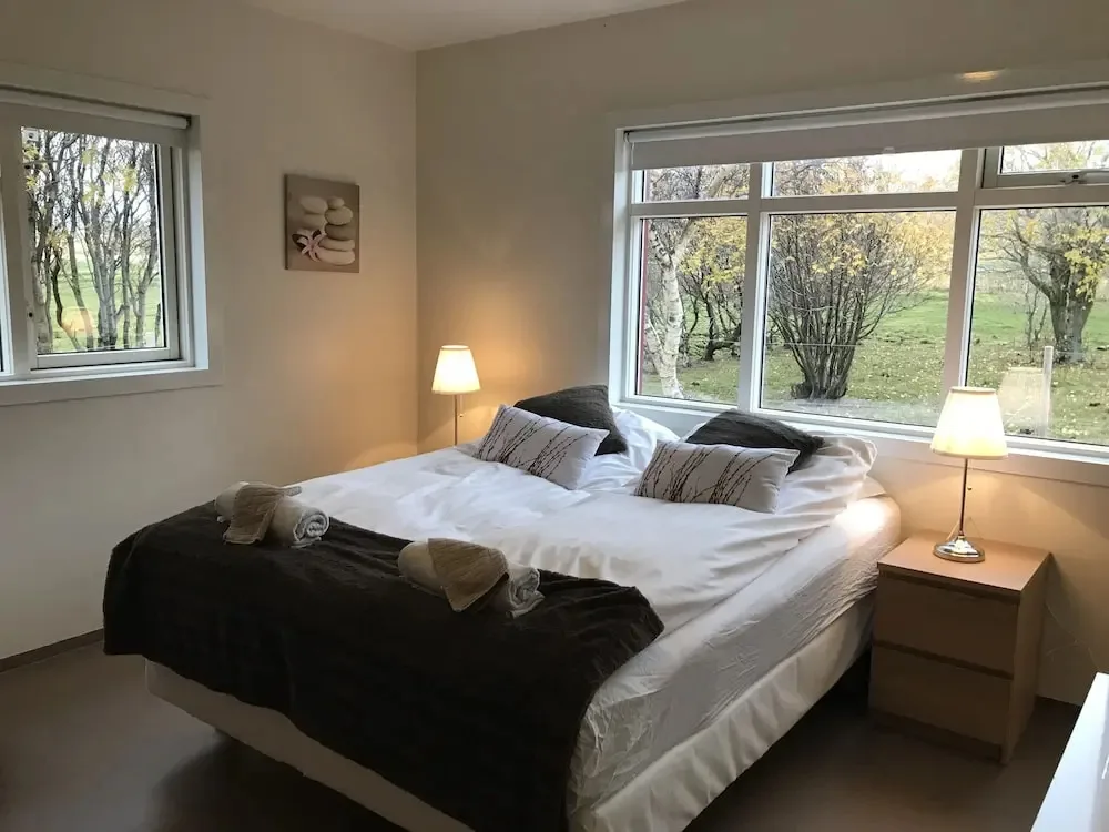 Syðra-Skörðugil guest house — 2
