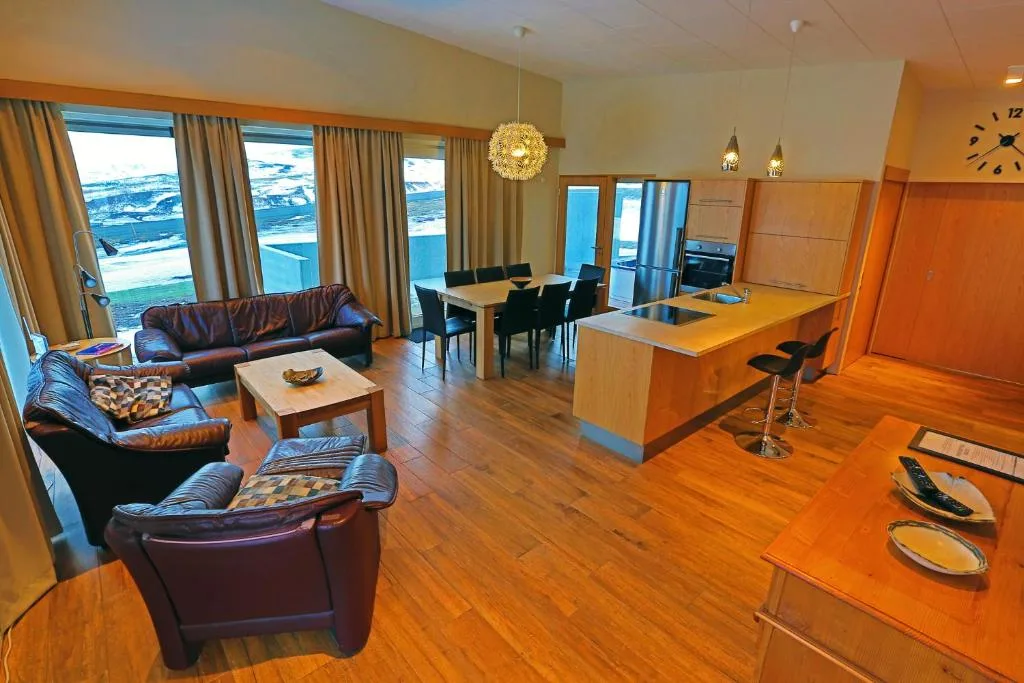Hrimland Cottages — 2