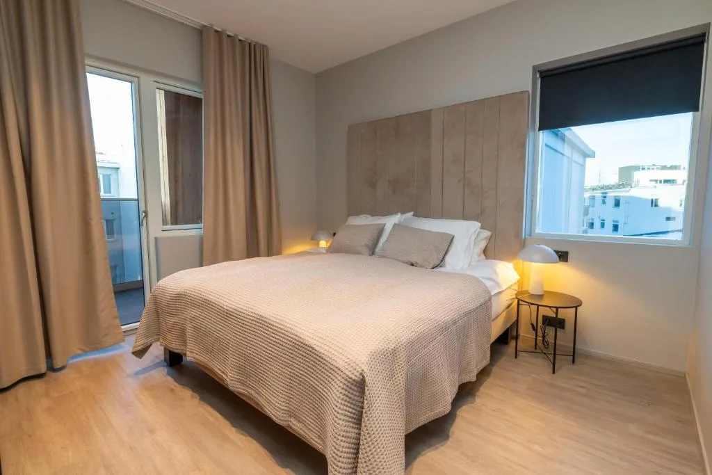 LL Properties - Luxury Penthouse — 5