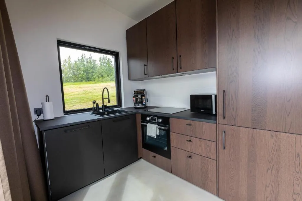 North Mountain View Suites — 4