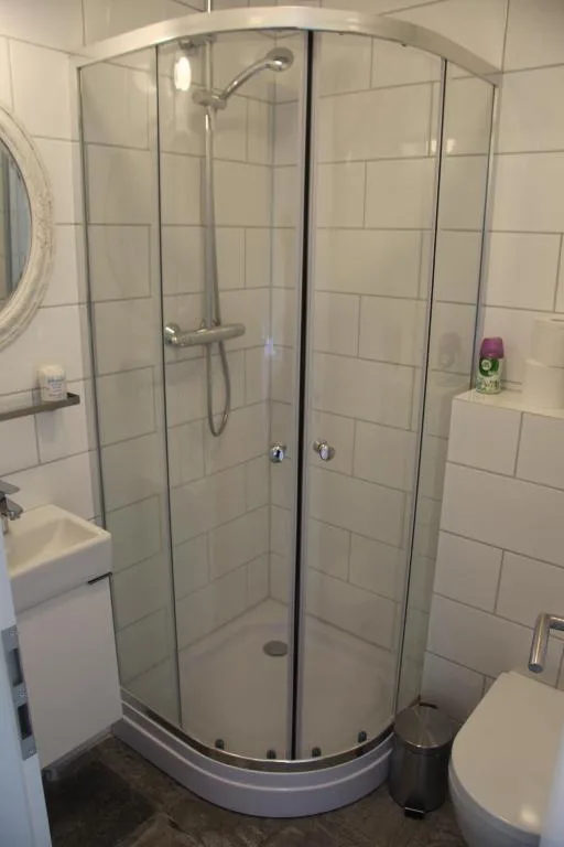 Private and peaceful one bedroom apartments — 3
