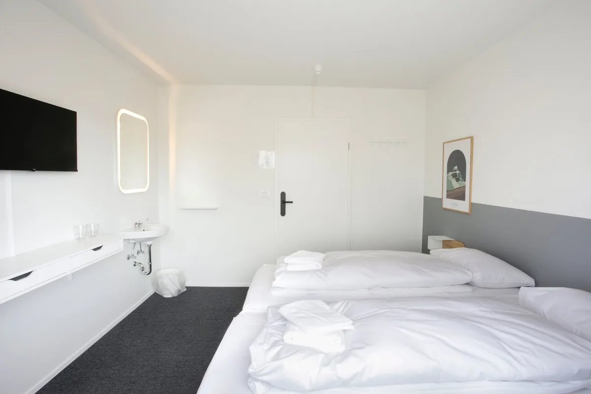 Eiðar - Hostel & Apartments