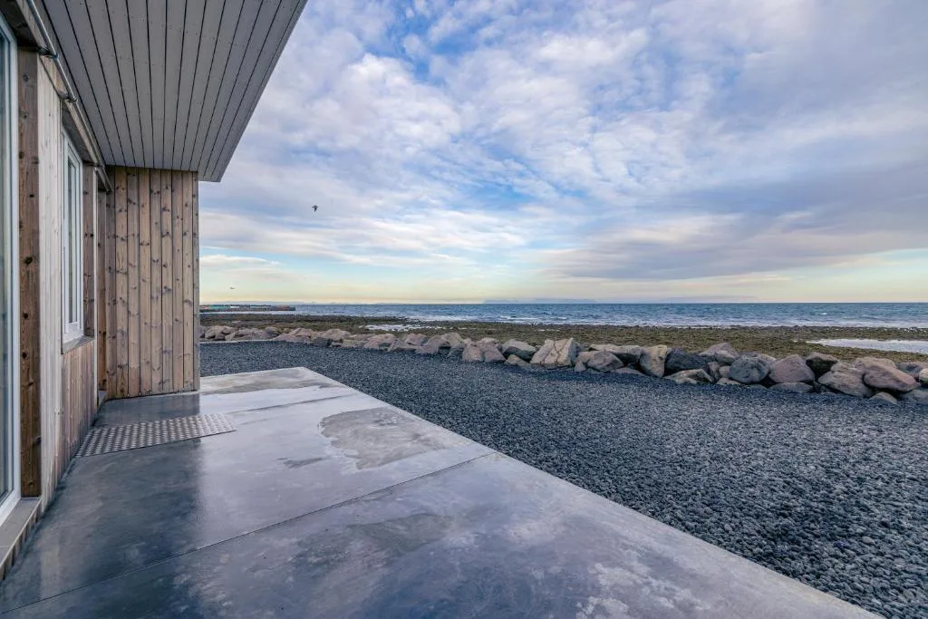 Bay View Apartments — 3