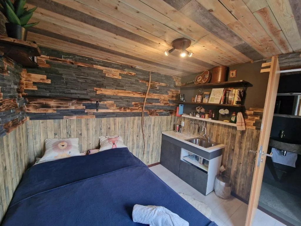Hunters little house — 2