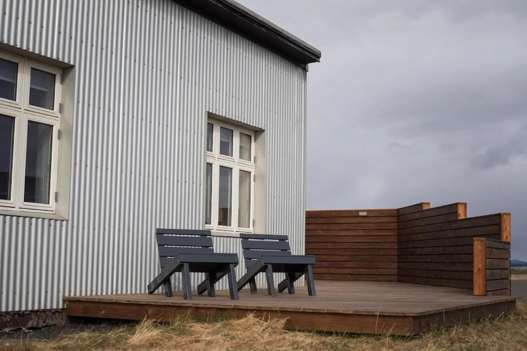 Volcano Escape Grindavík with hot tub — 5