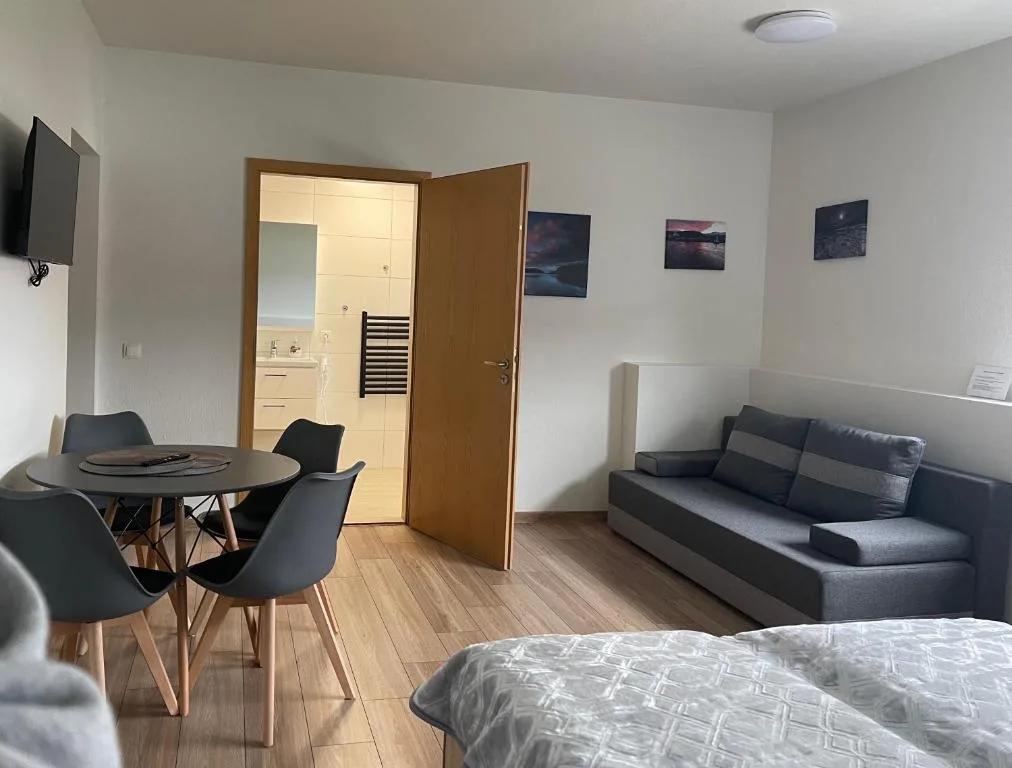 Helgrindur Guesthouse — 5