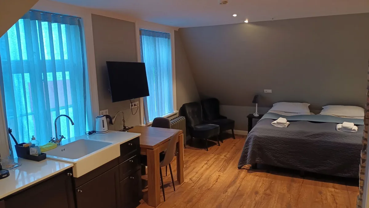 HH Guesthouse — 5