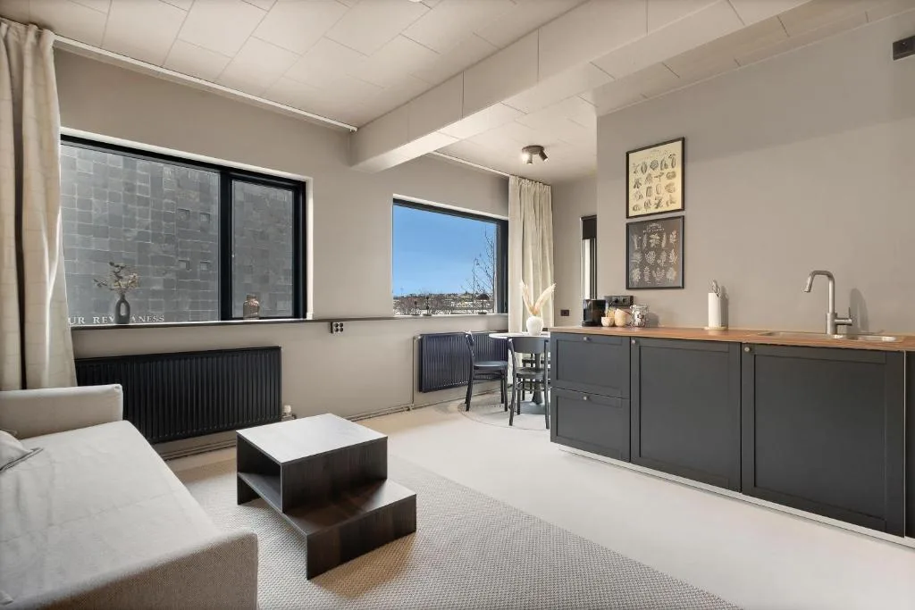 Apartment by the sea in the heart of Hafnarfjörður