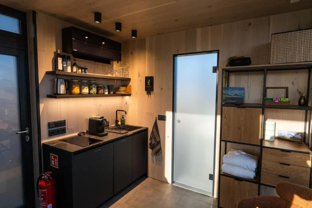 Glacial Glass Cabin — 4