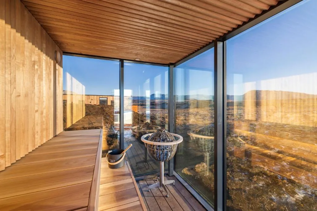 ÖÖD Hekla Horizon - Mirror Houses — 3
