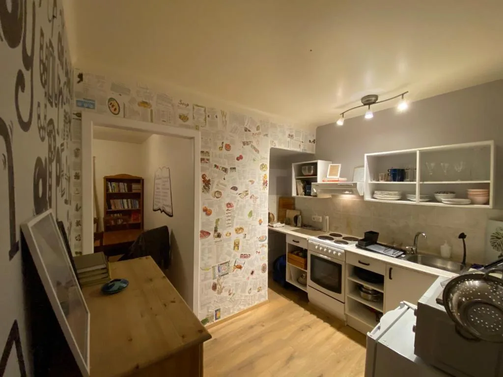 The Bookstore Family Apartment — 4
