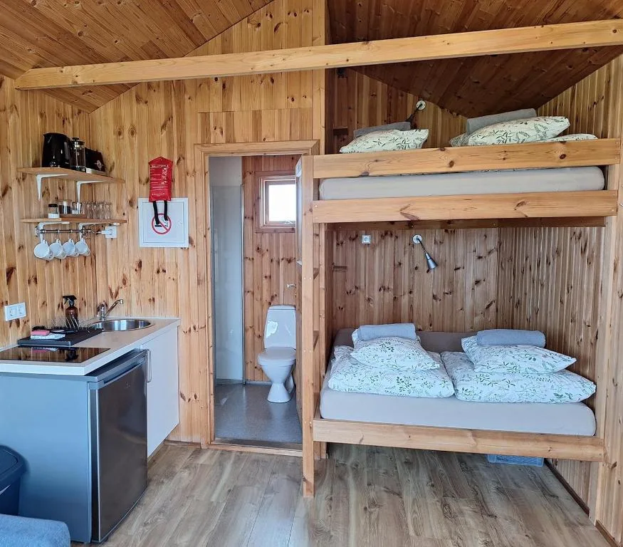 Lambhus Glacier View Cabins — 2