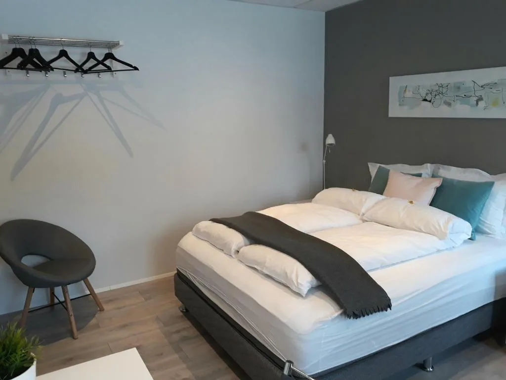Post-Plaza Guesthouse — 2
