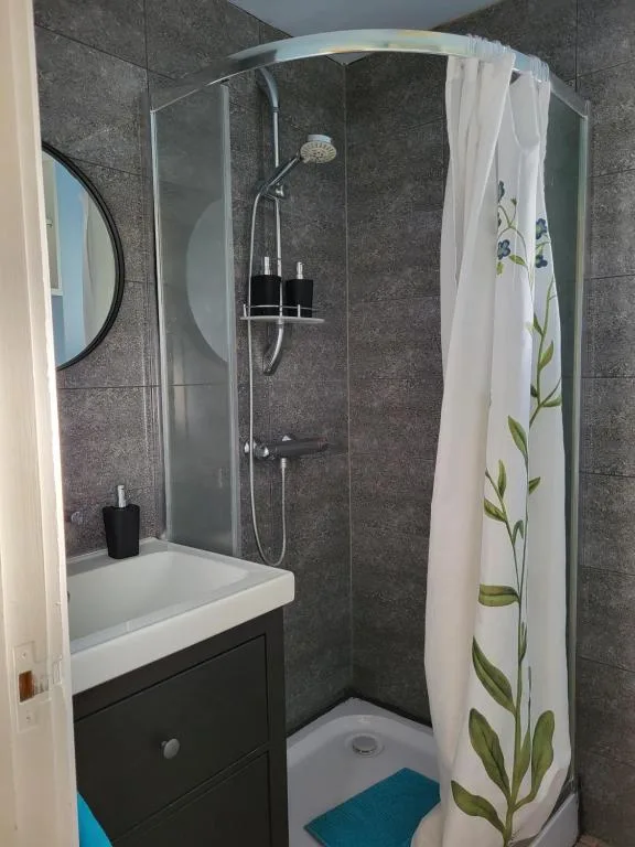 Hvanneyri apartment — 3