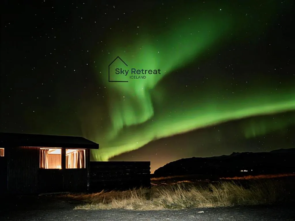 Aurora Cabin and Private Jacuzzi